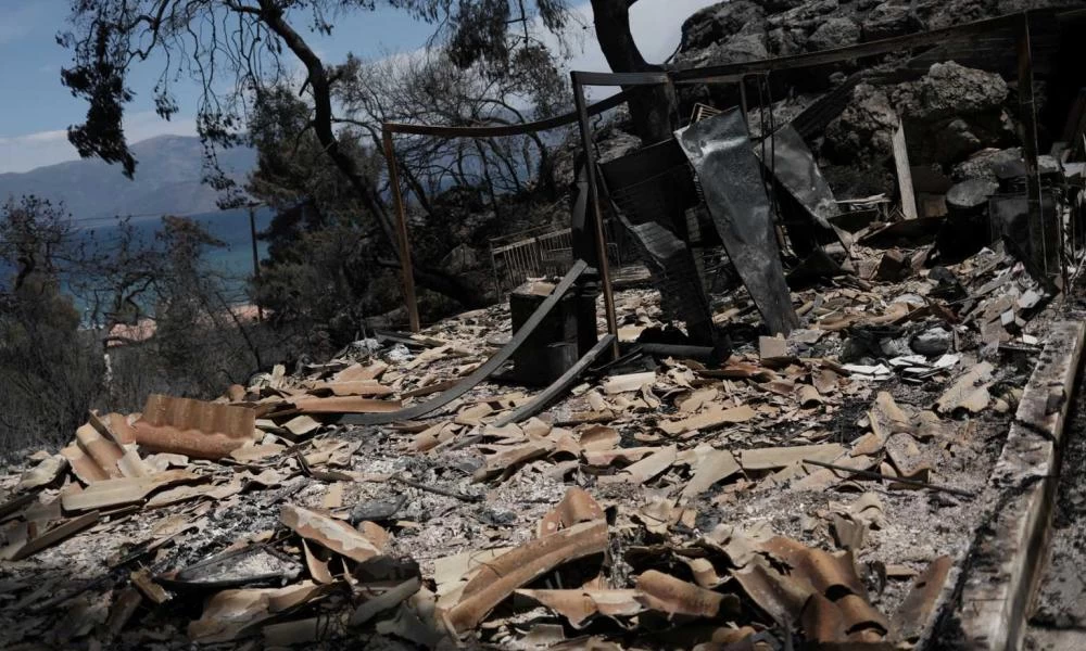 Φωτιά σε Σχίνο-Μέγαρα: Περισσότερα από 71.000 στρέμματα έχουν γίνει στάχτη